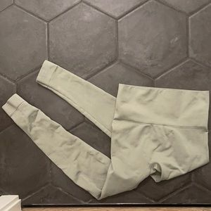 SETactive Sculptflex Leggings in Olive - XS